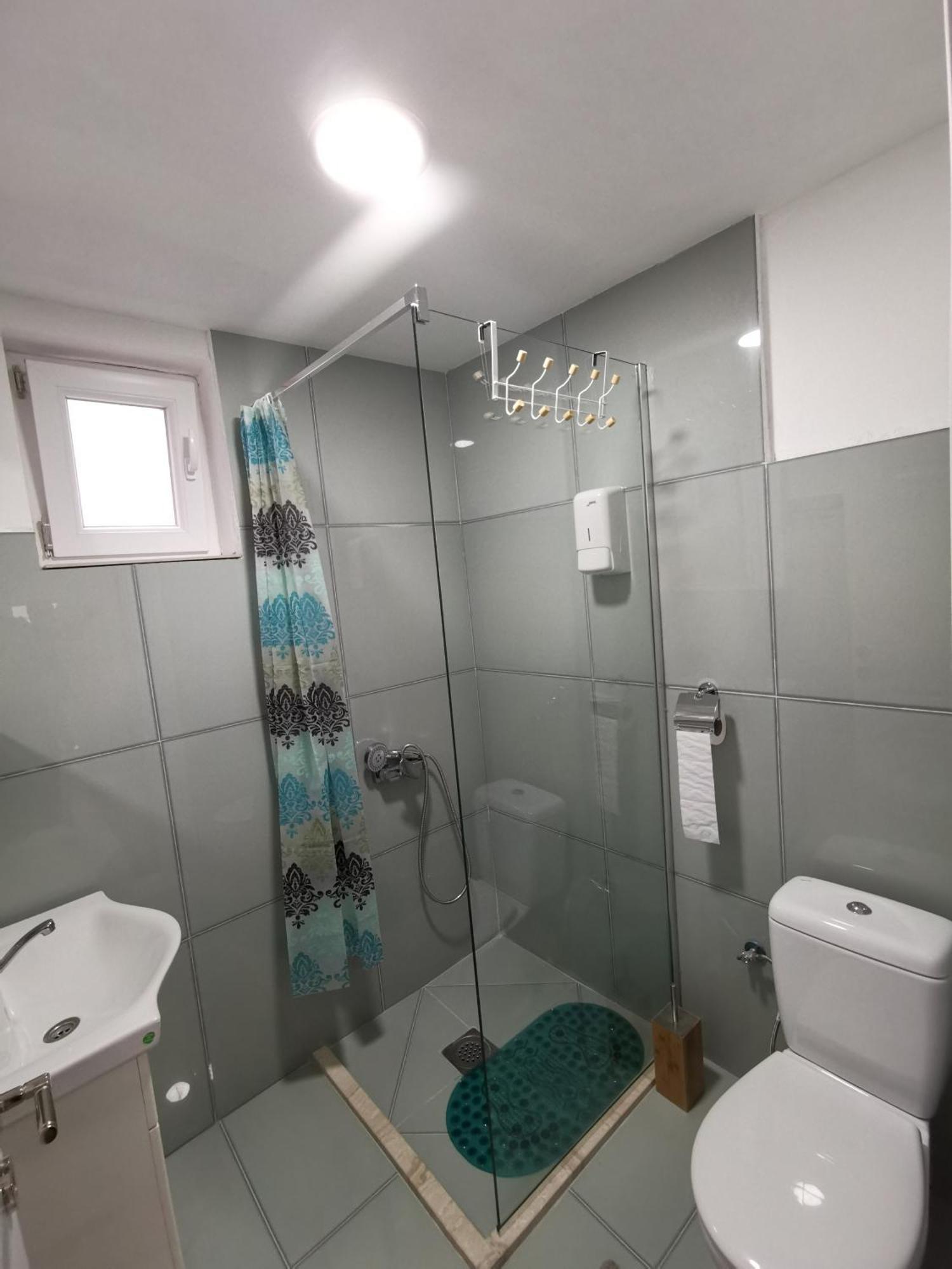 In Apartments Airport Mitrovica Szoba fotó